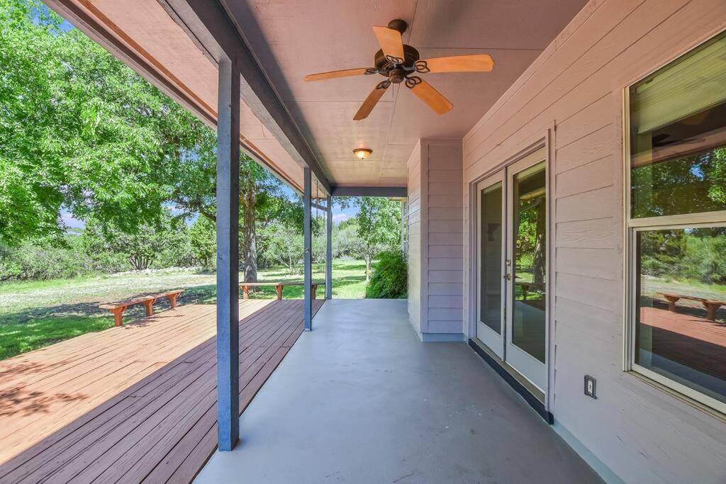 New Listing! 4 Bdrm Hill Country Home With Pool Austin Bagian luar foto
