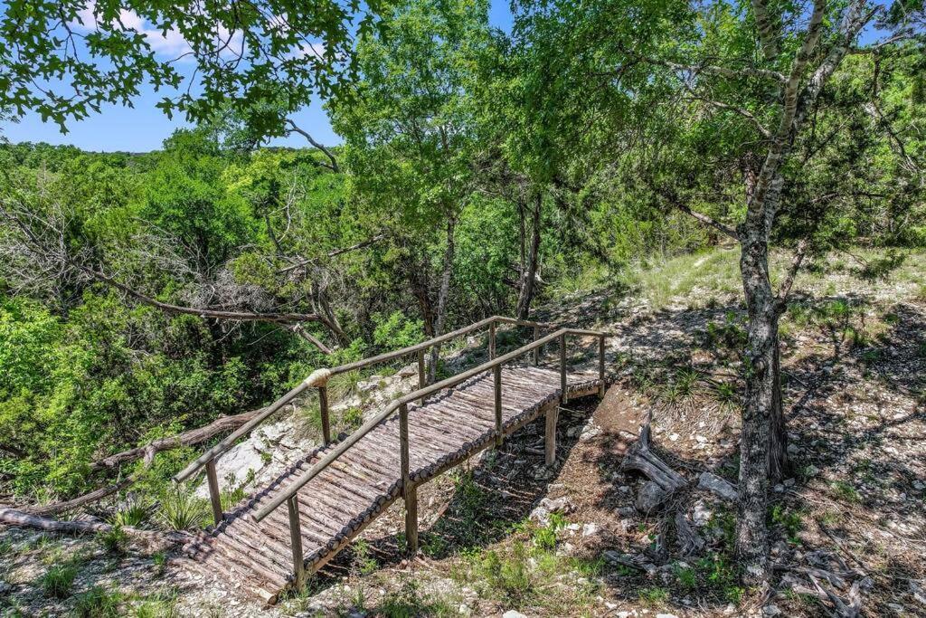 New Listing! 4 Bdrm Hill Country Home With Pool Austin Bagian luar foto
