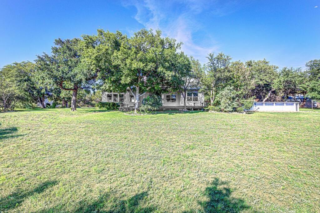 New Listing! 4 Bdrm Hill Country Home With Pool Austin Bagian luar foto