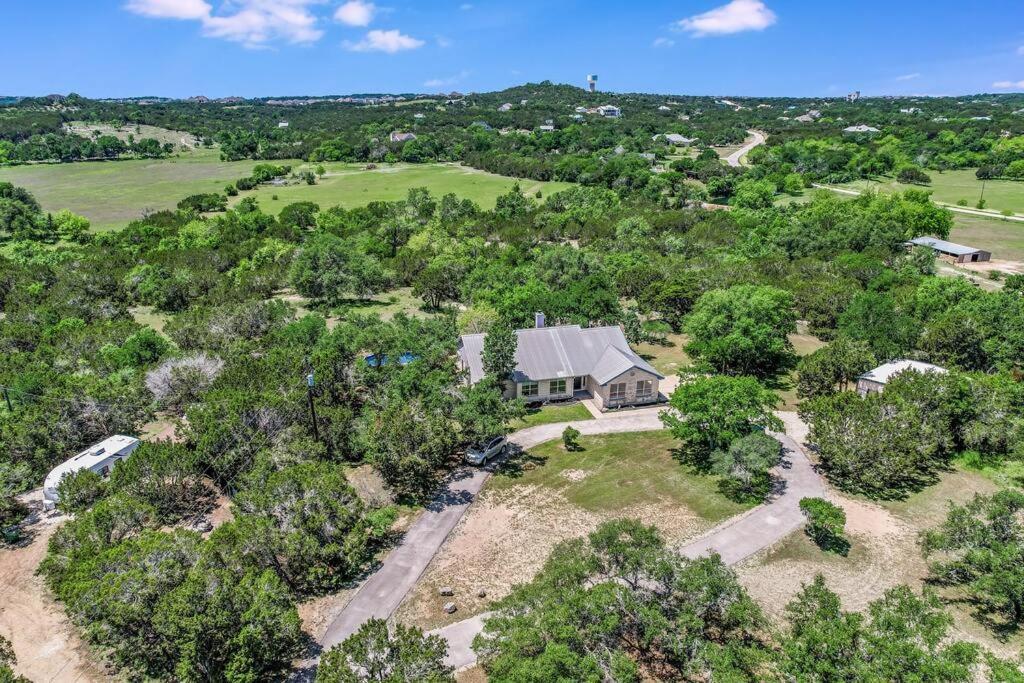 New Listing! 4 Bdrm Hill Country Home With Pool Austin Bagian luar foto